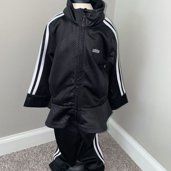 Adidas Girls Embossed Peplum 2pc Jogger Set Black - Picture 3 of 8